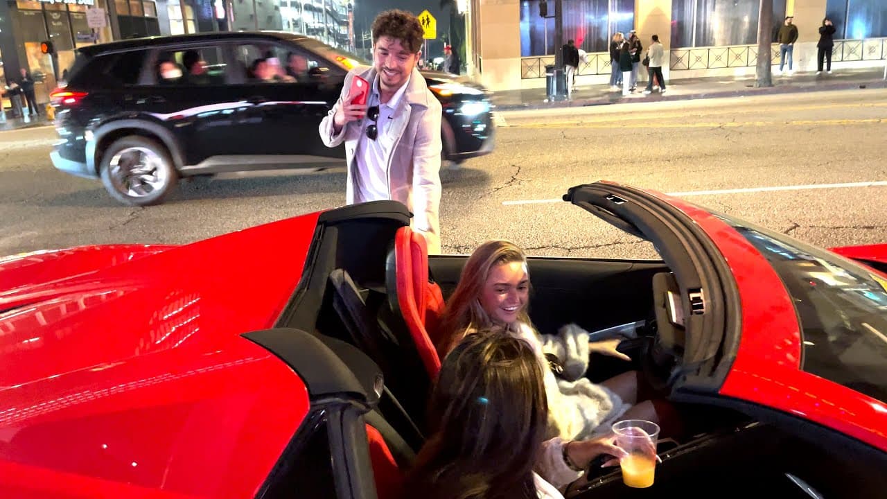 Rob on Hollywood Boulevard giving tourists the Hollywood experience